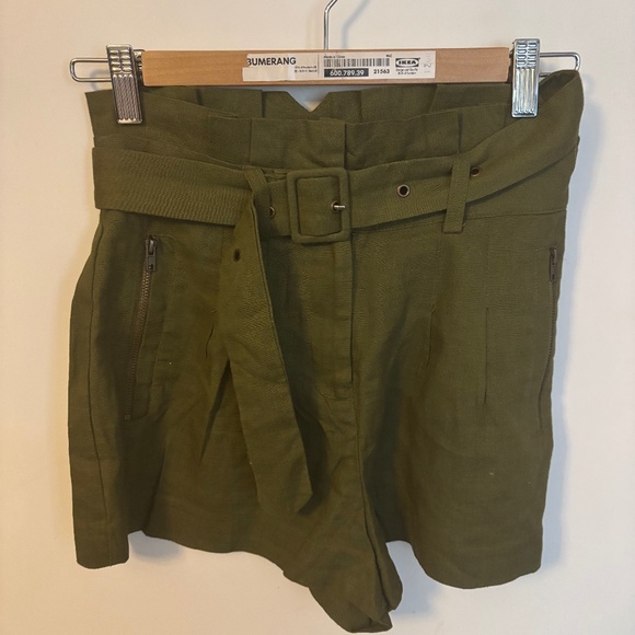 Linen kaki shorts - Picture 1 of 3